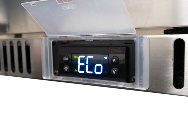 Napoleon Outdoor - Kühlschrank, 135 Liter, rechtsdrehende Tür mit Doppelverglasung und LED Beleuchtung - wasserdicht nach IP24