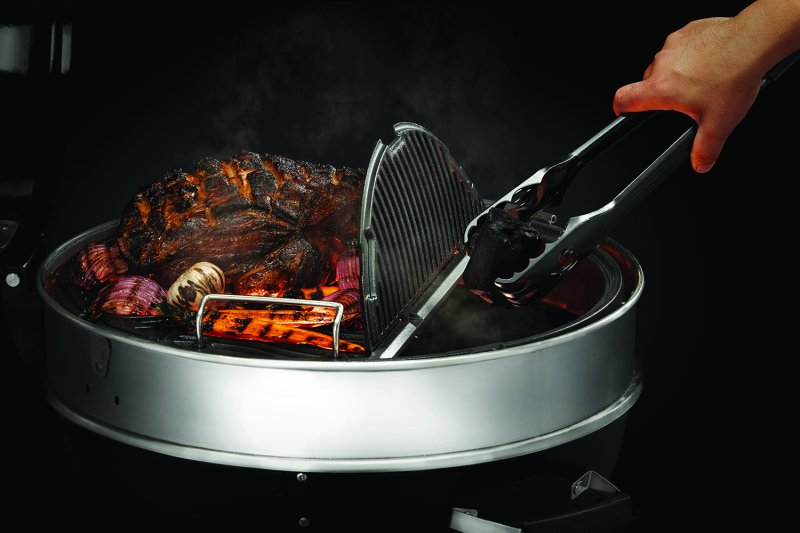 Napoleon PRO Holzkohlegrill Kugelgrill Ø 57 cm mit Gussrost und Deckelscharnier - Modell 2024