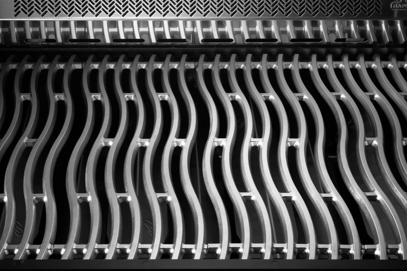 Napoleon Phantom Prestige 500 Connected Gasgrill - mit SIZZLE Zone und Heckbrenner - Edelstahl-Gussroste, Mattschwarz - Modell 2025