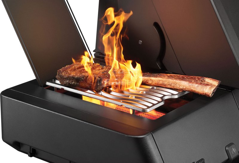 Napoleon Phantom Prestige 500 Connected Gasgrill - mit SIZZLE Zone und Heckbrenner - Edelstahl-Gussroste, Mattschwarz - Modell 2025