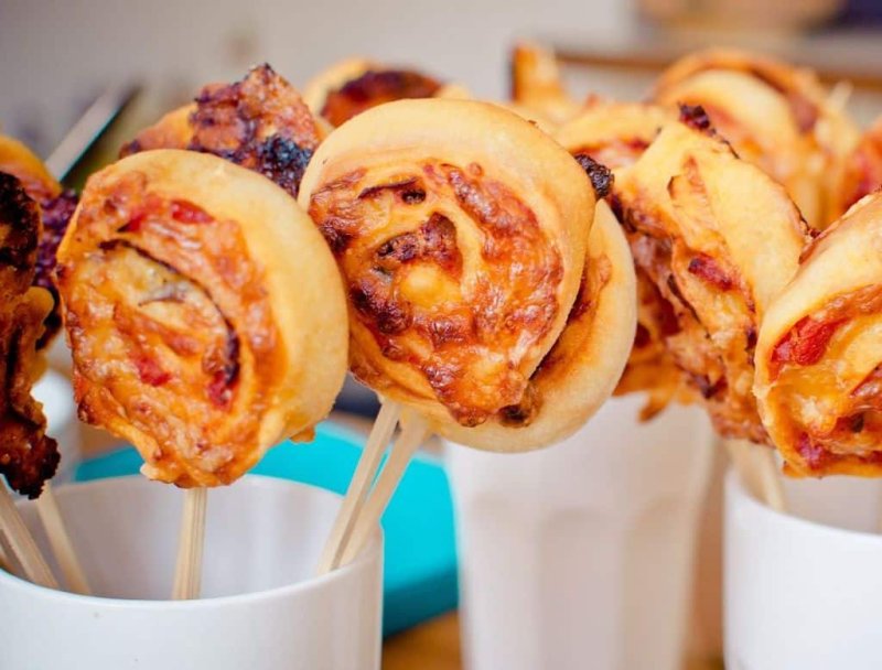 Napoleon Pizzastein für Warmhalteroste - passend für alle Napoleon Grills ab Rogue 425 und größer, Broil King, Grillfürst, Rösle, Enders, Santos und mehr