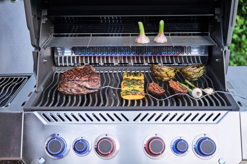 Napoleon Prestige 500 Edelstahl Gasgrill - mit SIZZLE ZONE und Heckbrenner - Modell 2025