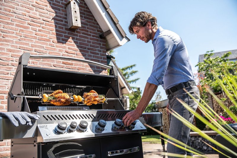 Napoleon Prestige 665 Gasgrill, Charcoal Grau - mit Safety Glow - Modell 2024