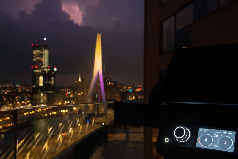 Napoleon Rogue EQ 365 Elektrogrill - Mattschwarz - mit WiFi/Bluetooth, 5400 Watt