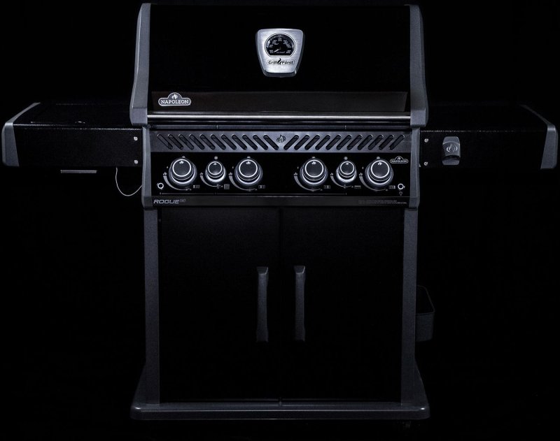 Napoleon Rogue SE 525 Gasgrill - all-black - mit Sizzle Zone und Heckbrenner - limited Edition 10 Jahre Grillfürst inkl. Abdeckhaube im Karton + Gussplatte