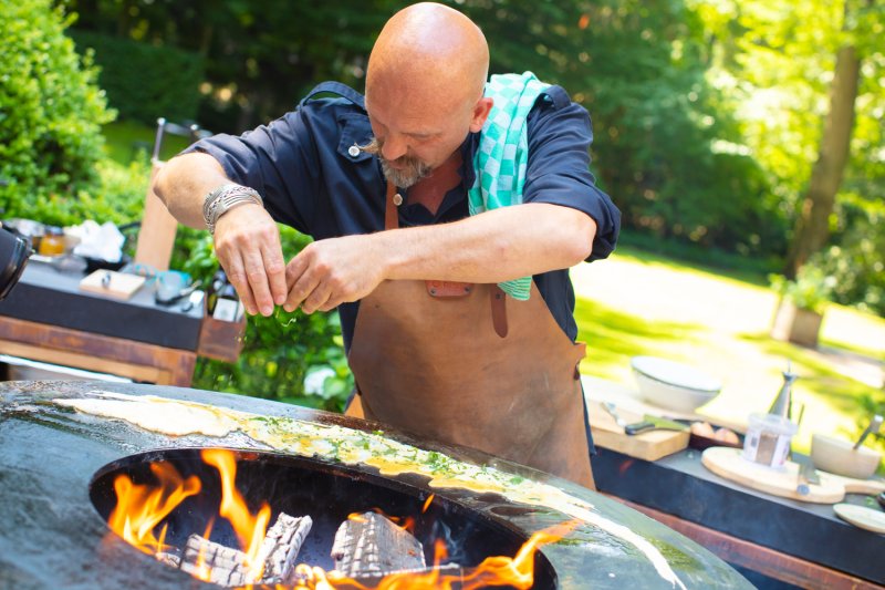 OFYR Grill Feuerplatte Island Corten 100 - mit Keramik-Arbeitsplatte