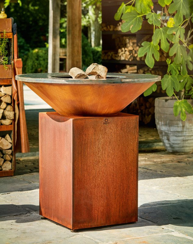 OFYR Grill Feuerplatte Classic Corten 100 - inkl. Grillrost mit Rosterhöhung, Leder Grillhandschuhe & Spatula Set