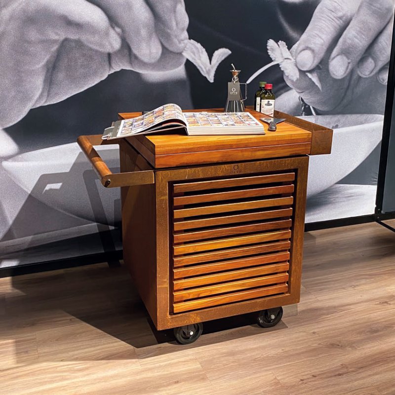 OFYR Storage Insert PRO Small mit Tür - Teakholz Schrankeinsatz