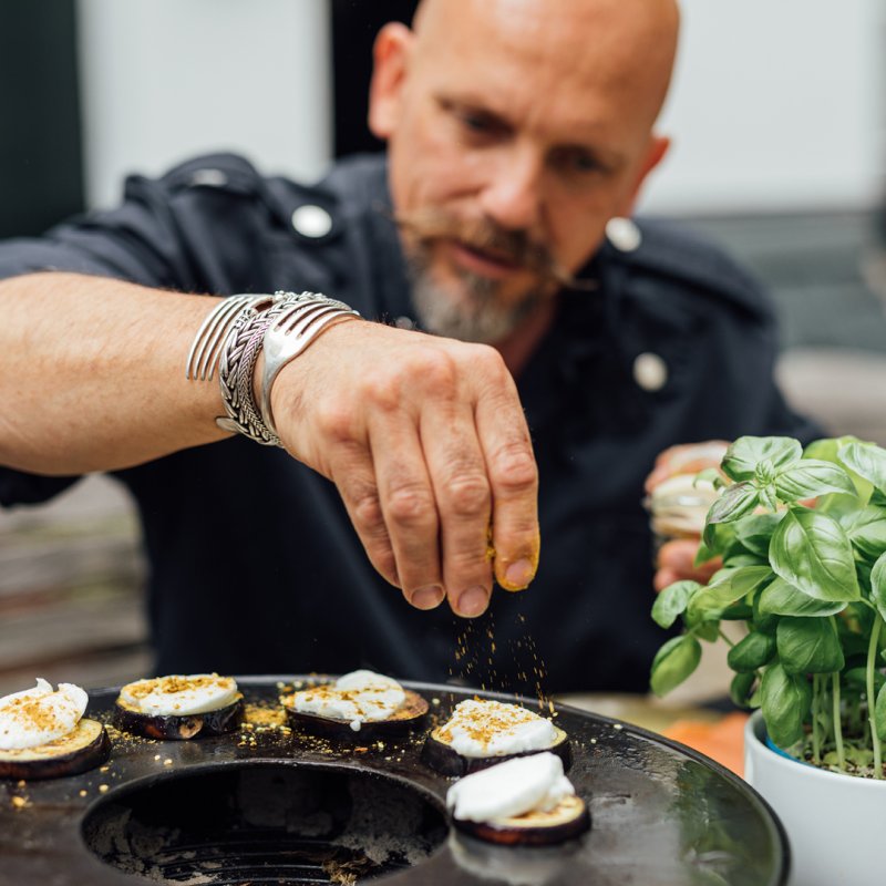 OFYR Tischgrill Tabl'O mit Gusseisen Grillplatte