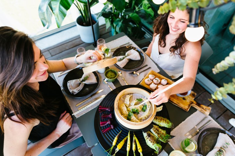 OFYR Tischgrill Tabl'O mit Gusseisen Grillplatte