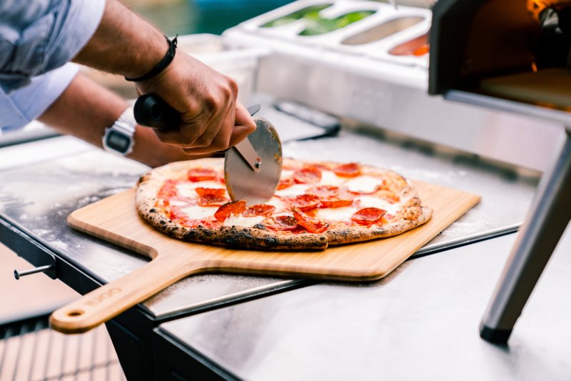 Ooni Pizzaschieber Bambus 16" und Servierbrett - 40 cm - für Karu / Koda 16 + Karu / Koda 2 Pro