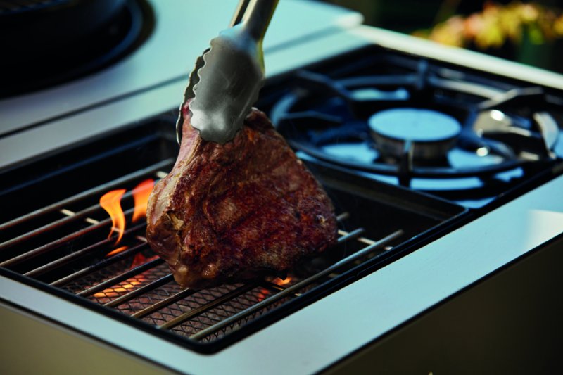 Outdoorchef Gas Kugelgrill Arosa 570 G Grey Steel EVO mit Blazing-/Cooking Zone