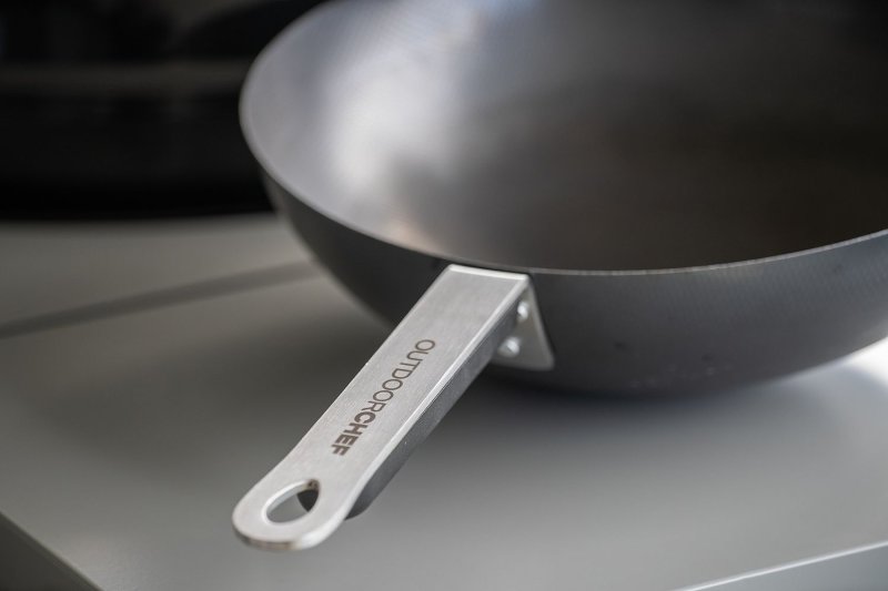 Outdoorchef Wok Carbonstahl mit Deckel + Wokring