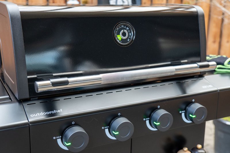 Outdoorchef Gasgrill - Grillstation HEAT C-435 RB mit Blazing Zone und Heckbrenner