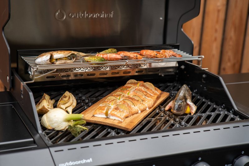 Outdoorchef Gasgrill - Grillstation HEAT C-435 RB mit Blazing Zone und Heckbrenner