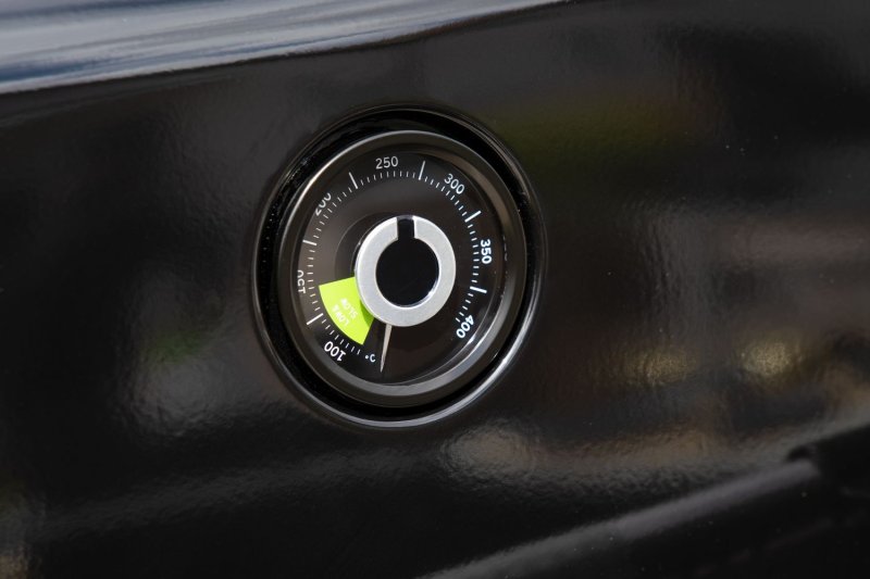 Outdoorchef Gasgrill - Grillstation HEAT C-435 RB mit Blazing Zone und Heckbrenner