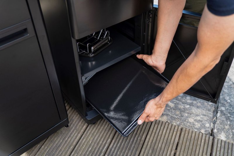 Outdoorchef Grillschrank mit Rollen / Trolley für Zubehör