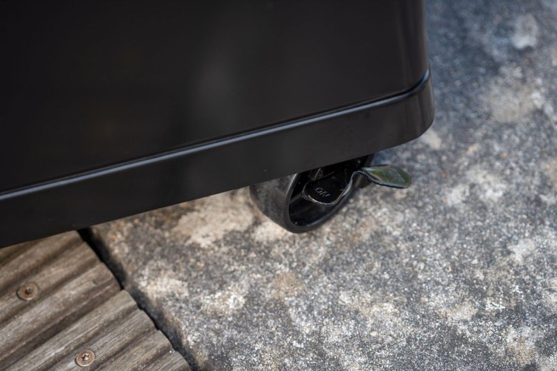 Outdoorchef Grillschrank mit Rollen / Trolley für Zubehör