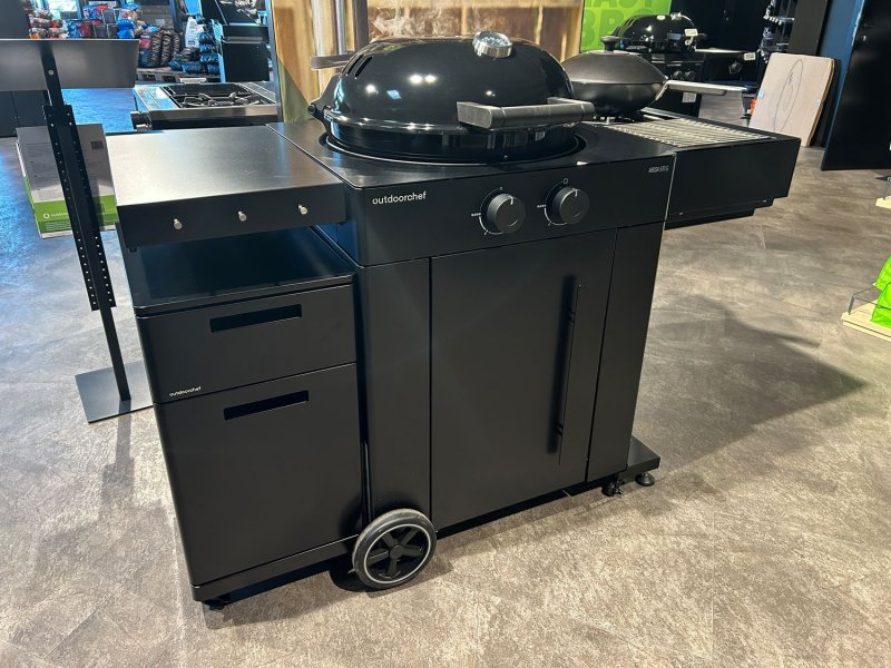 Outdoorchef Grillschrank mit Rollen / Trolley für Zubehör