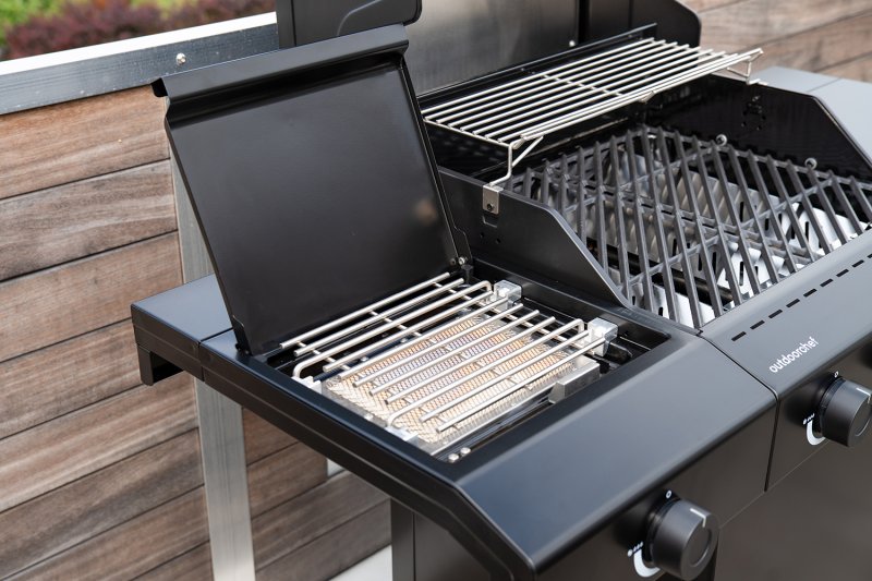 Outdoorchef Gasgrill - Grillstation HEAT C-335 mit Blazing Zone