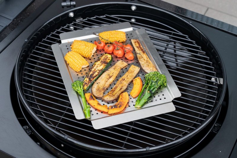 Outdoorchef Backblech Edelstahl gelocht - 29 x 38 cm