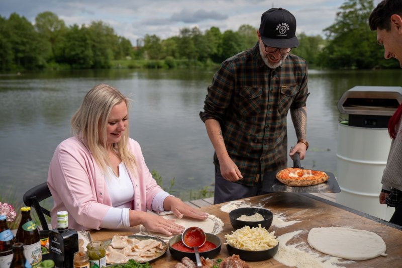 Outdoorchef Pizzaschaufel aus Aluminium - L (Pizza Ø 35 cm)