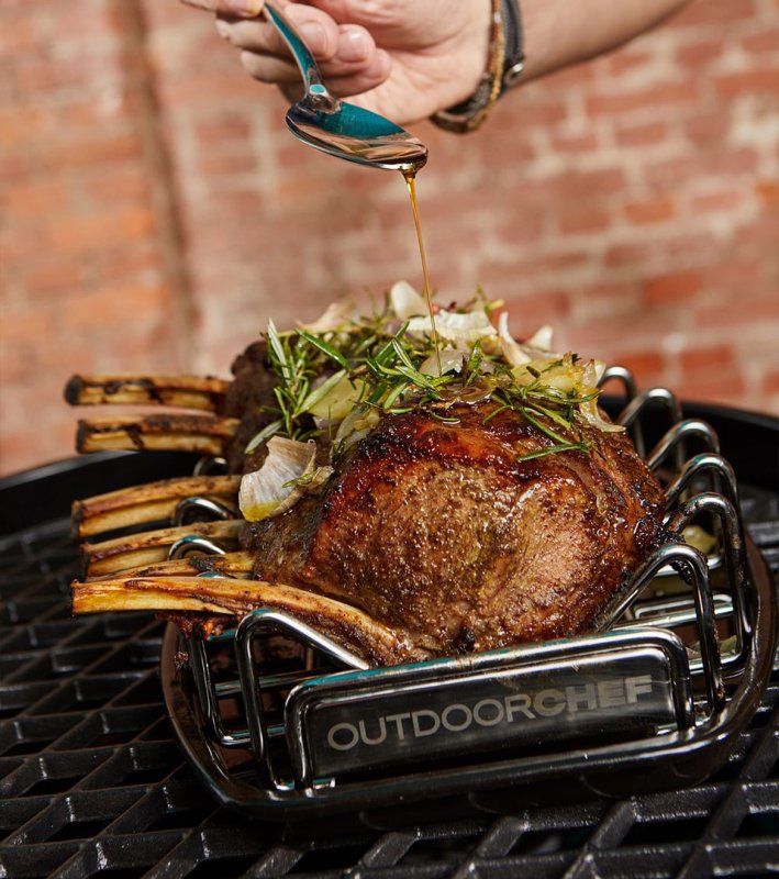 Outdoorchef Fleisch Deluxe Set: Universal-Rack und Rippchenhalter + Marinierpinsel