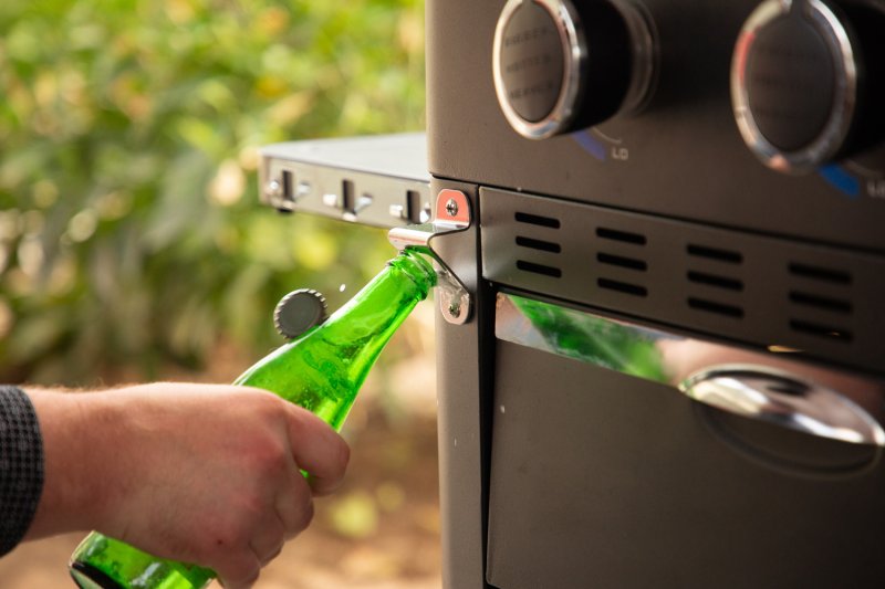 Pit Boss Plancha Grill Ultimate Plancha 5-Brenner Grillstation - inkl. 5-teilig Grillbesteck Set + Abdeckhaube