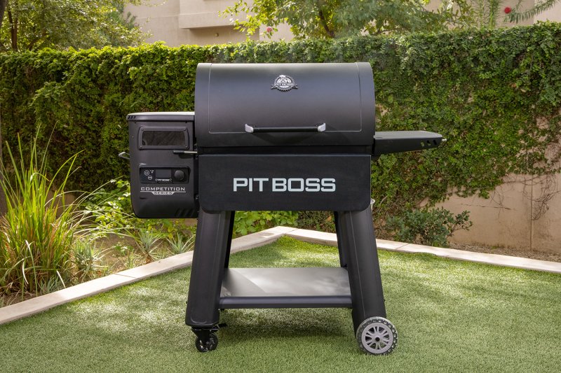 Pit Boss Pelletgrill Competition Series 1250 / WiFi + Gusseisen Starter Set 6-teilig