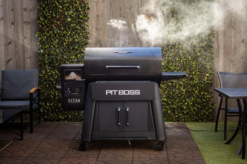 Pit Boss Pelletgrill Competition Series 1600 Titan / WiFi