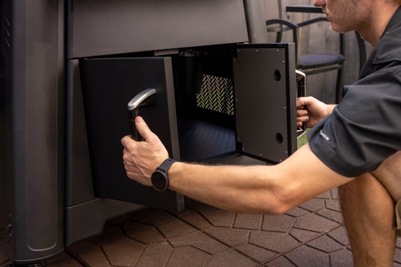 Pit Boss Pelletgrill Competition Series 1600 Titan / WiFi