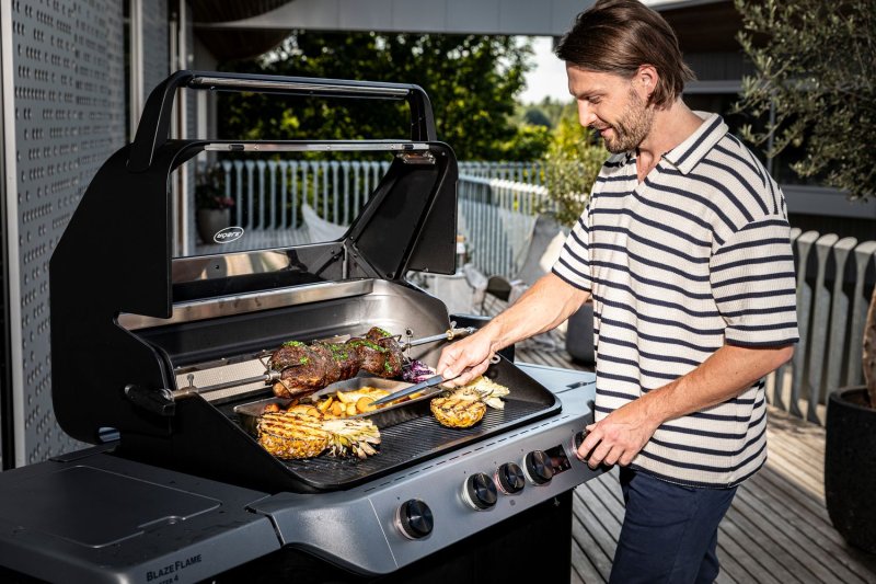 Rösle Gasgrill BLAZEFLAME Master 4