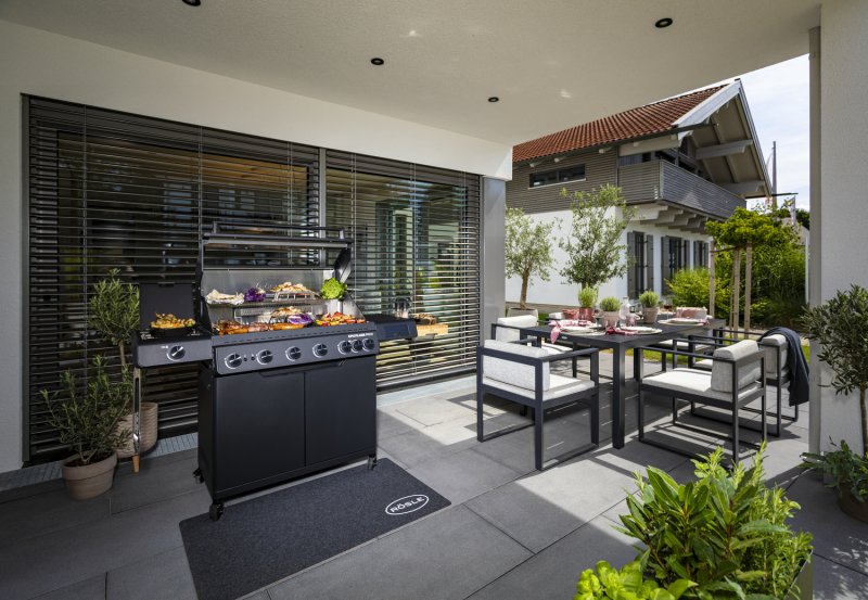 Rösle Gasgrill EPICFLAME Pro 6 inkl. Abdeckhaube