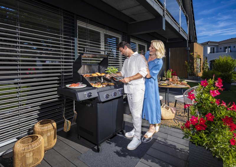 Rösle Gasgrill EPICFLAME Core 3 inkl. Abdeckhaube