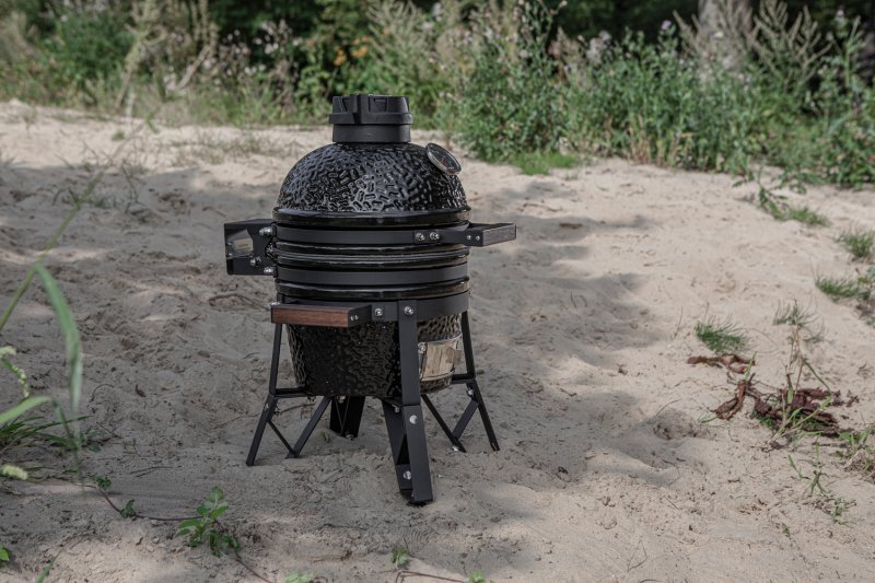 The Bastard Keramikgrill Classic Small - schwarz glänzend - Modell 2025