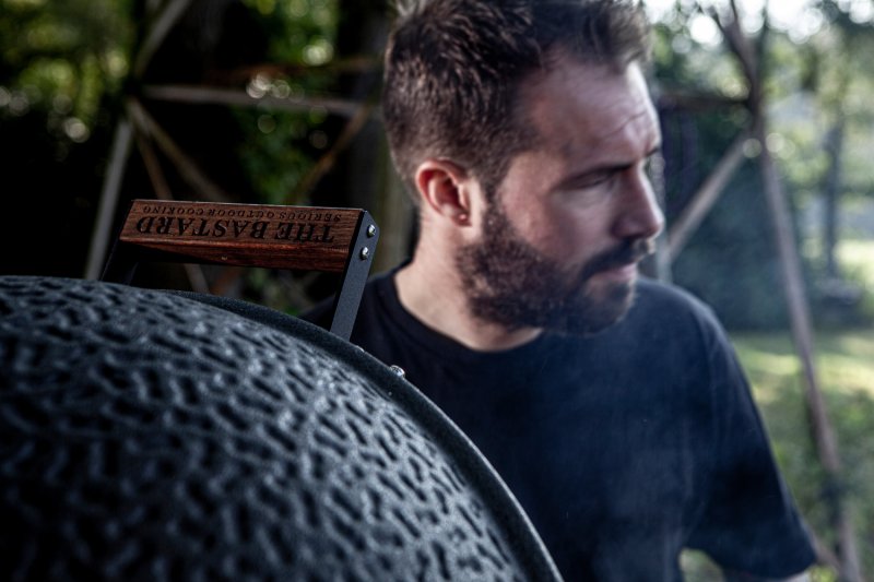The Bastard Keramikgrill Urban XL - Complete - schwarz matt - Modell 2025