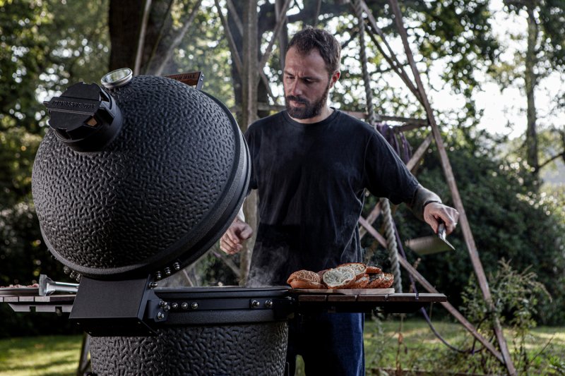 The Bastard Keramikgrill Urban XL - Complete - schwarz matt - Modell 2025