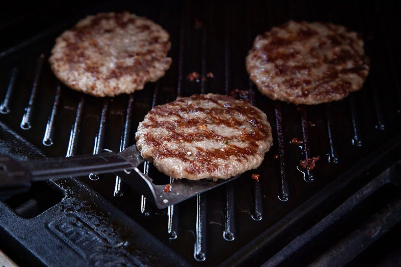 Grillfürst BBQ - Multitool - 4in1 Grillbesteck - Grillgadget