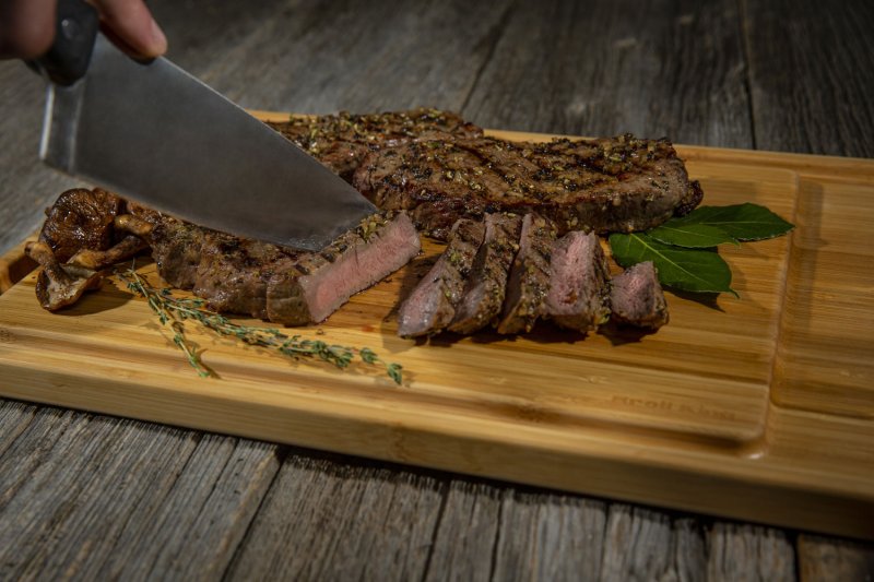 Broil King Schneidebrett Regal/Imperial aus Bambus