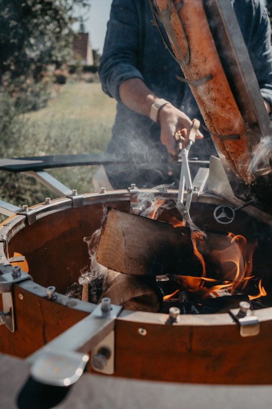 Moesta BOA - Grillzange / Kohlenzange mit Scherenmechanik & Holzgriffen / 51 cm