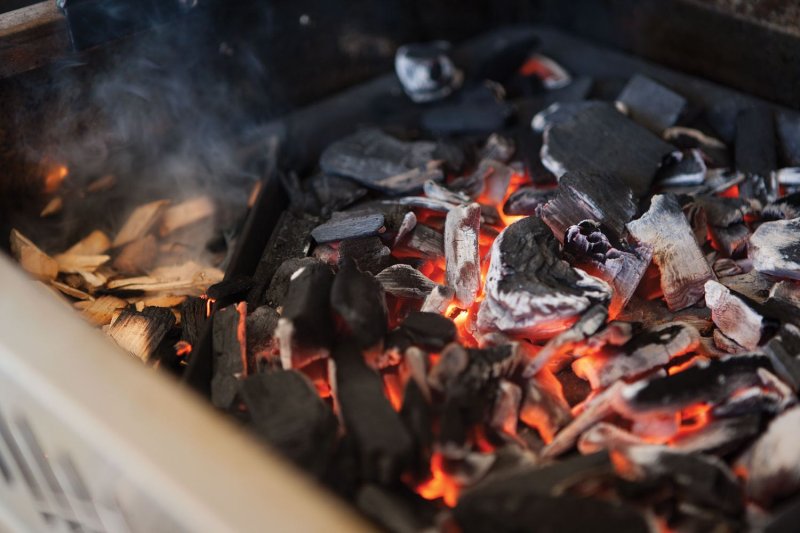 Napoleon Holzkohle Einsatz für Gasgrills