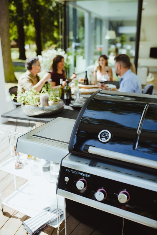 Outdoorchef Dualchef 325 G Gasgrill mit Seitenkocher