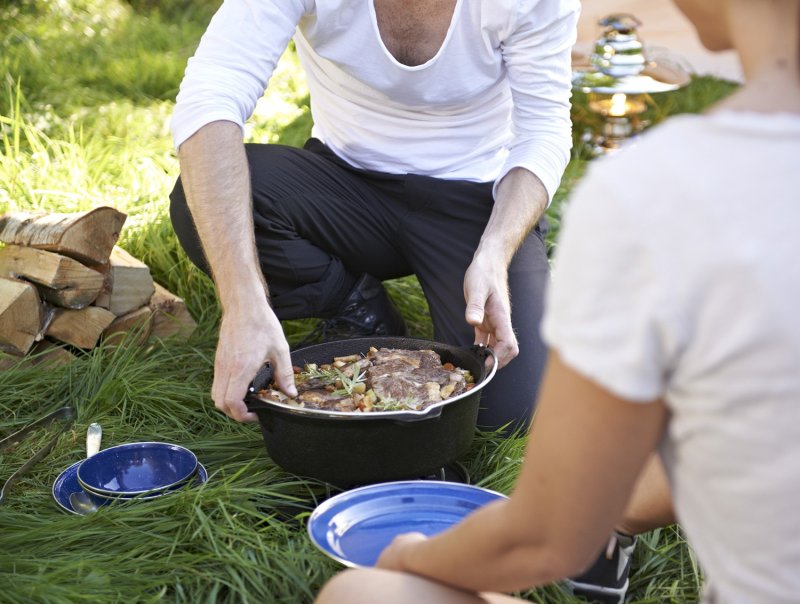 Petromax ft6 Feuertopf Dutch Oven 5,5 l - mit Füssen - X-DEAL inkl. Deckelheber, Pflegepaste und Kochlöffel