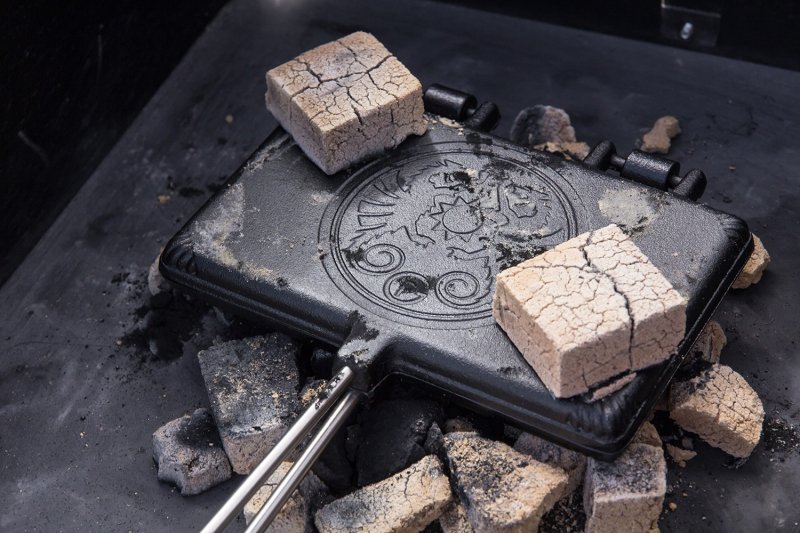 Petromax Waffeleisen lang