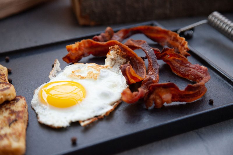 Grillfürst Universal Grillplatte / Wendeplatte aus Gusseisen 35 x 20 cm