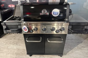 Broil King Regal 590 Black Gasgrill inkl. Drehspieß - aufgebauter Retourengrill