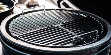 Big Green Egg halbrunder Edelstahlrost Large