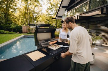 Enders UNIQ 4 IK Kitchen Shadow mit CRUSTER Backburner