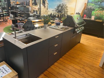 Grillfürst Outdoor Küche mit Napoleon Einbaugrill Prestige PRO 500, Seitenkocher BI-10, Spülbecken inkl. Armatur und Schubladen - Ausstellungsstück Singen