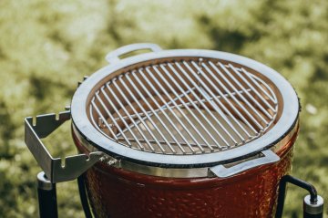 Monolith Grill Junior PRO Serie 2.0 Rot - MIT Gestell